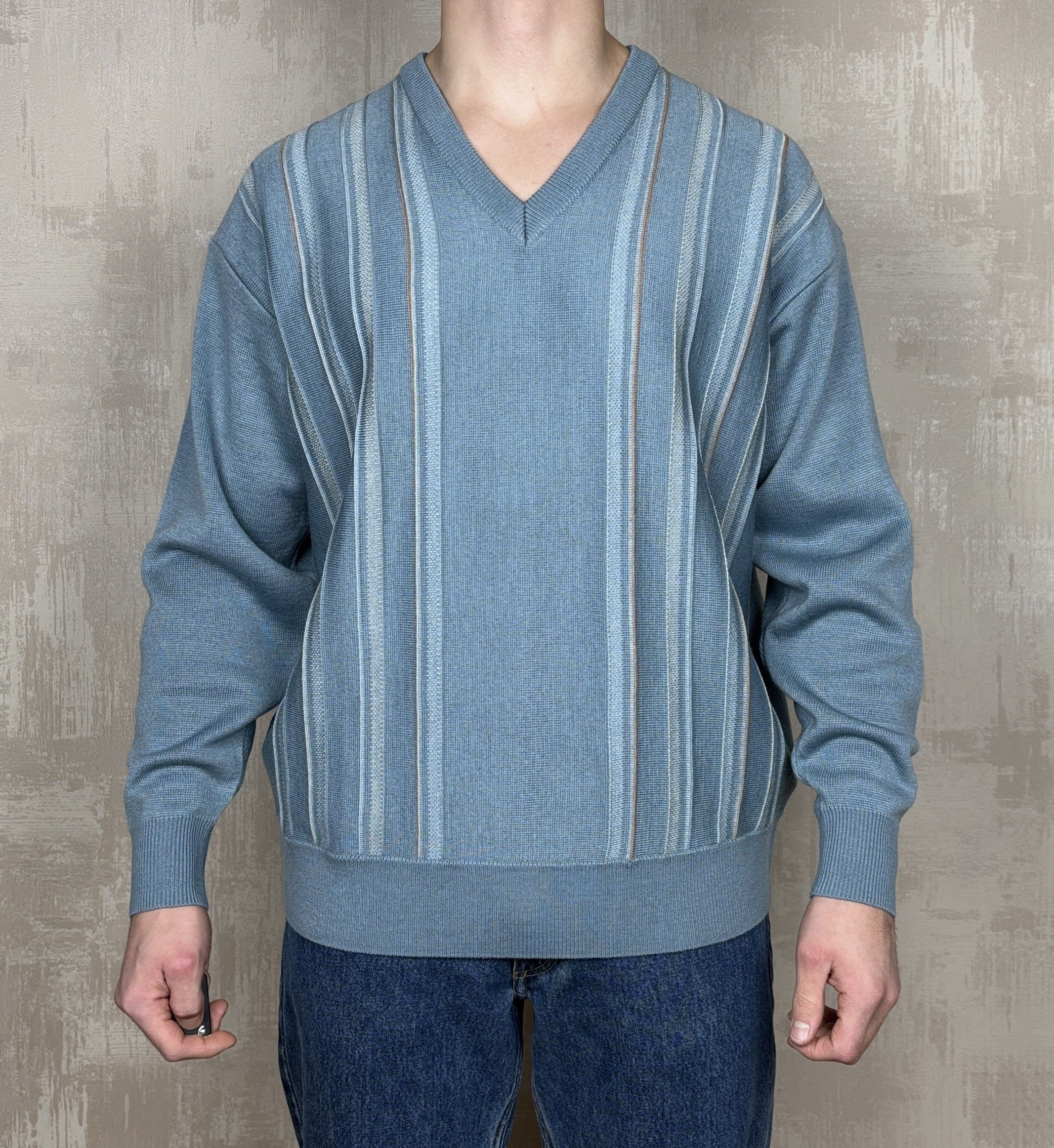 Gabicci Gabicci V-neck Sweater Wool Acrylic Chambray Color Size US XL / EU 56 / 4 - 2 Thumbnail
