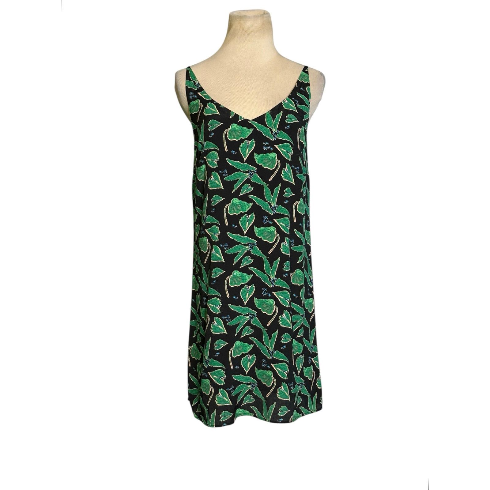 Urban Outfitters Urban Outfitters leaf print sleeveless mini dress size XS Size XS / US 0-2 / IT 36-38 - 12 Thumbnail