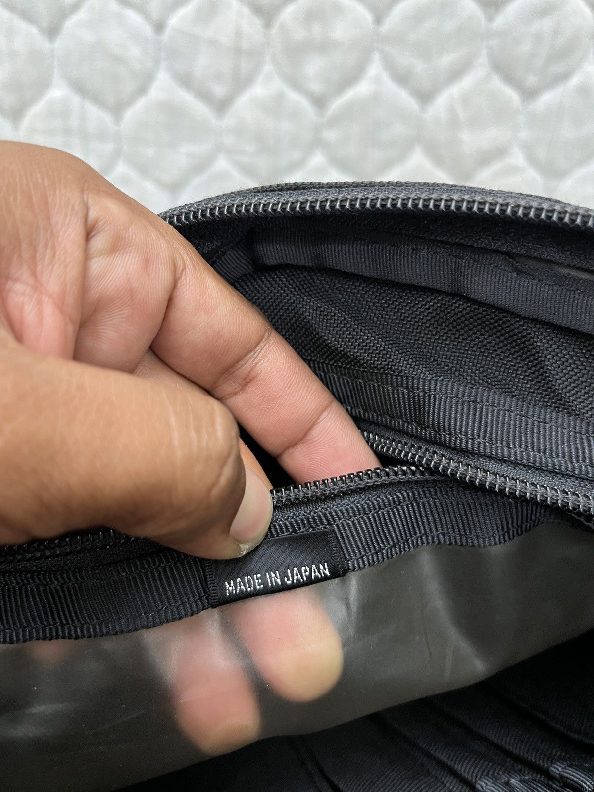 Porter 🔥🔥🔥ARCHIVE VTG PORTER MESSENGER BAG Size ONE SIZE - 16 Thumbnail