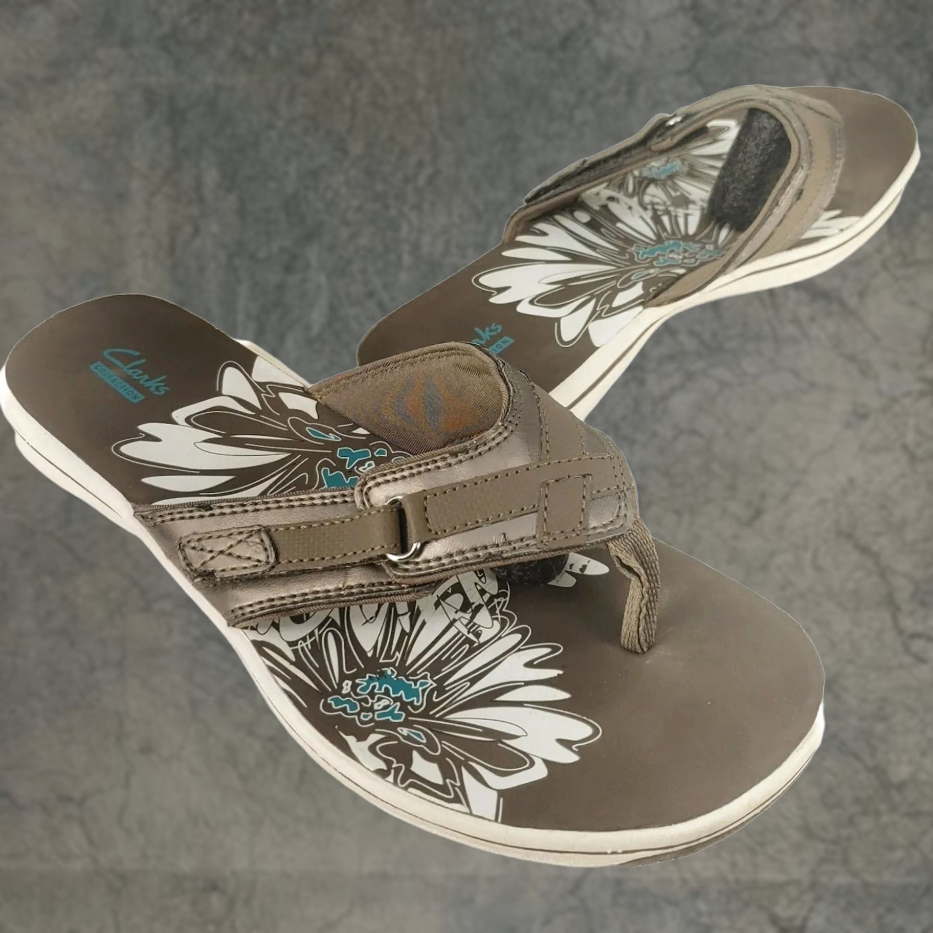 Clarks Clarks Brinkley Soft Thong Sandals Women's 10M Gray Metallic Adjustable Strap Casual Sandal Size US 10 / IT 40 - 1 Thumbnail