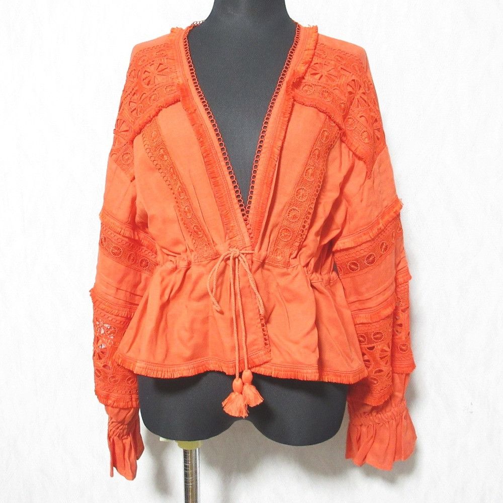 Other Other GRACE CONTINENTAL Lace Patch Blouse Others Tops 0124241020 DUTY FREE for USA Size ONE SIZE - 1 Thumbnail
