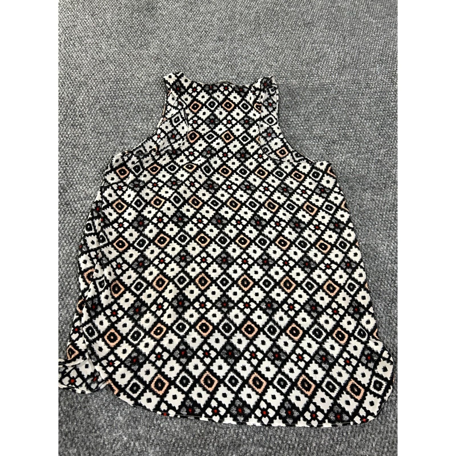 Ann Taylor LOFT Ann Taylor Geometric Blouse Womens Large Black Sleeveless Scoop Neck Pullover Lightweight Polyester Rayon Ruffle Casual Shirt Top Size L / US 10 / IT 46 - 5 Thumbnail
