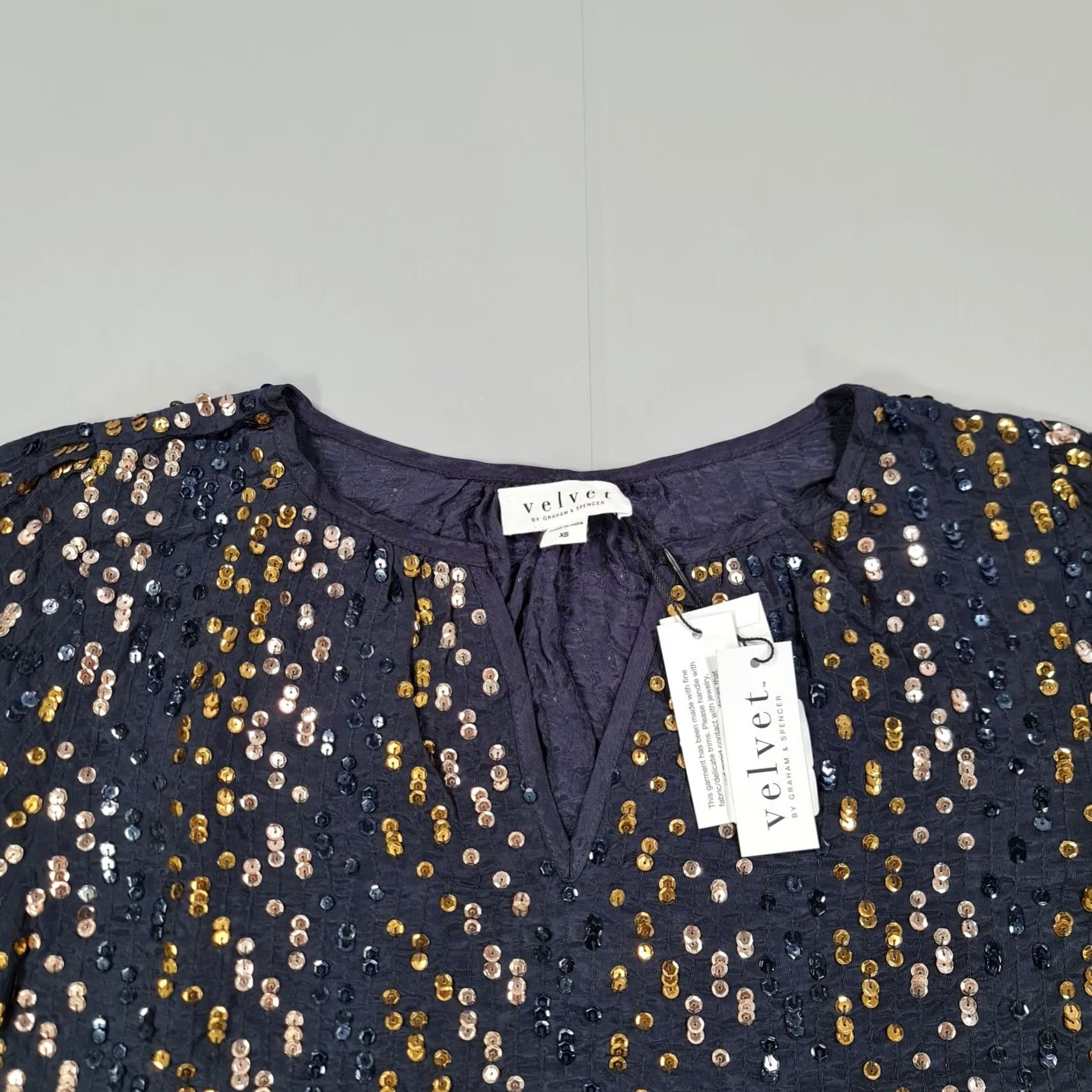 Vintage Velvet by Graham & Spencer Blouse Navy Blue XS V-Neck Sequin Short Sleeve Women's XS Blouse Velvet Sequin V-Neck Top Size XS / US 0-2 / IT 36-38 - 2 Thumbnail