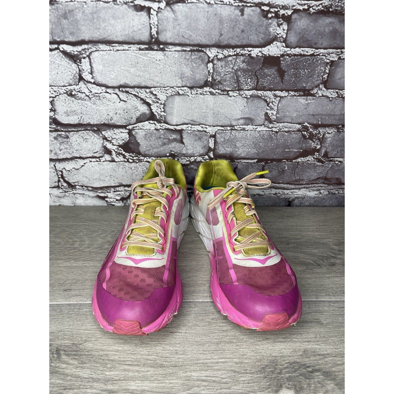 Hoka HOKA ONE TRACER Pink FUSCIA CITRUS Lace Up Sneakers Women 9M Size US 9 / IT 39 - 9 Thumbnail