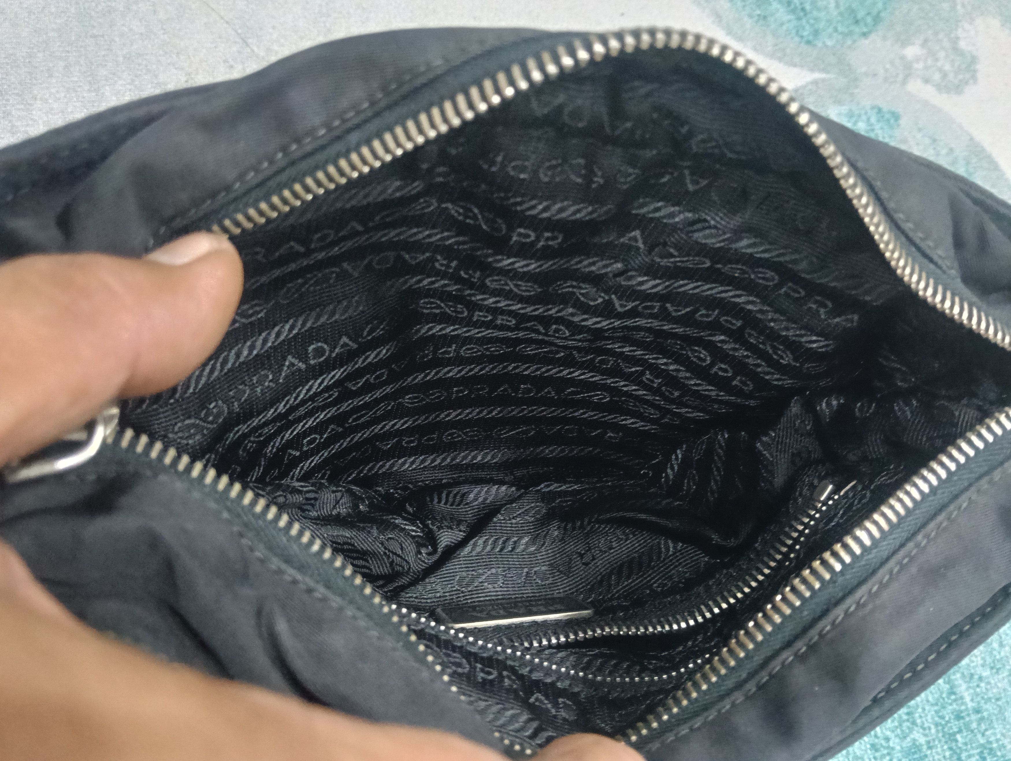 Prada × Vintage Prada Slingbag Size ONE SIZE - 5 Thumbnail
