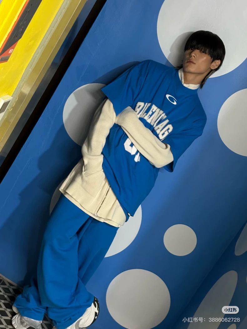 Balenciaga Balenciaga Basketball uniform jersey retro washed short sl Size US S / EU 44-46 / 1 - 6 Thumbnail