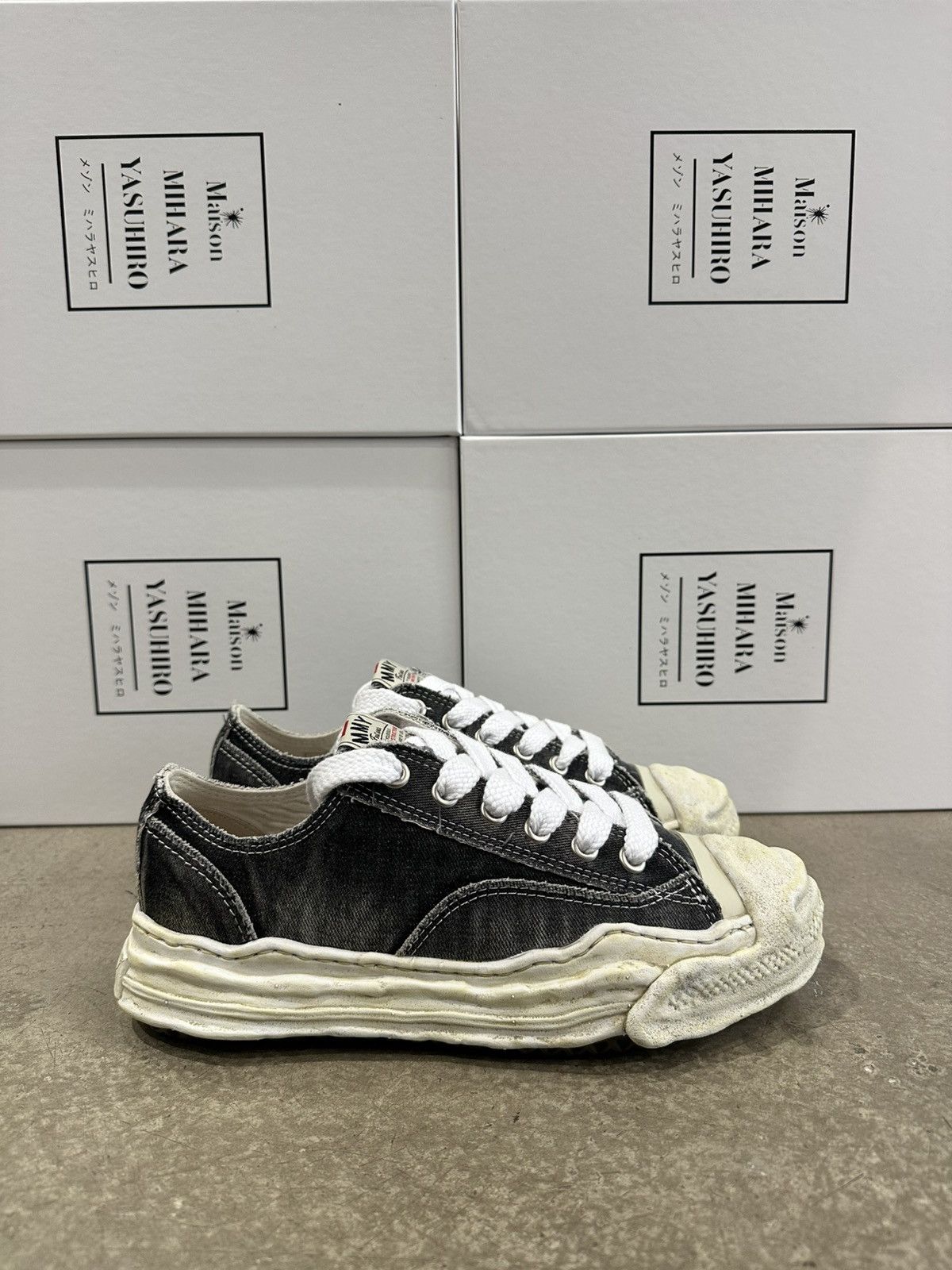 Maison MIHARA YASUHIRO MAISON MIHARA YASUHIRO Hank Low OG Sole Bleach Black Sneaker Size US 9 / EU 42 - 1 Thumbnail