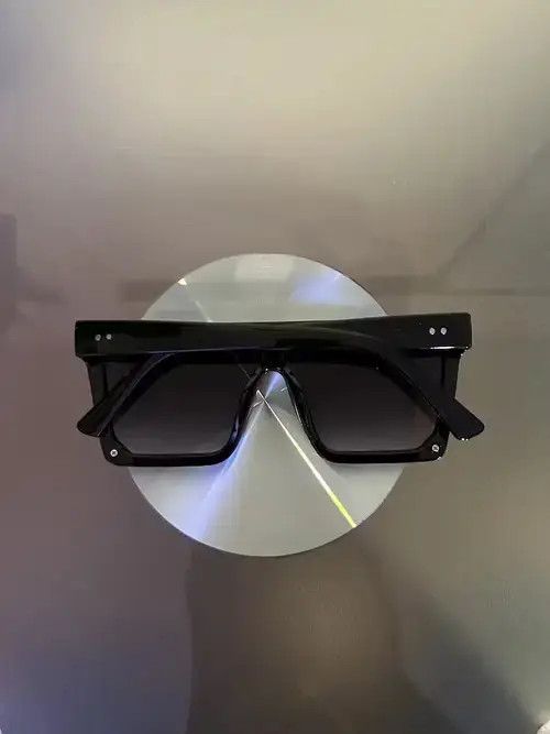 Electric Visual × Vintage Oversized Tinted Sunglasses (black) Size ONE SIZE - 3 Thumbnail