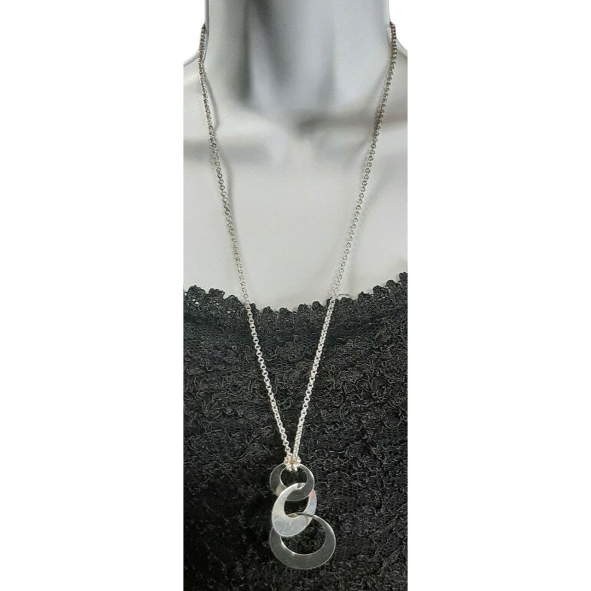 Liz Claiborne Geometric Liz Claiborne Silver Tone Interlocking Disc Pendan Size ONE SIZE - 1 Thumbnail