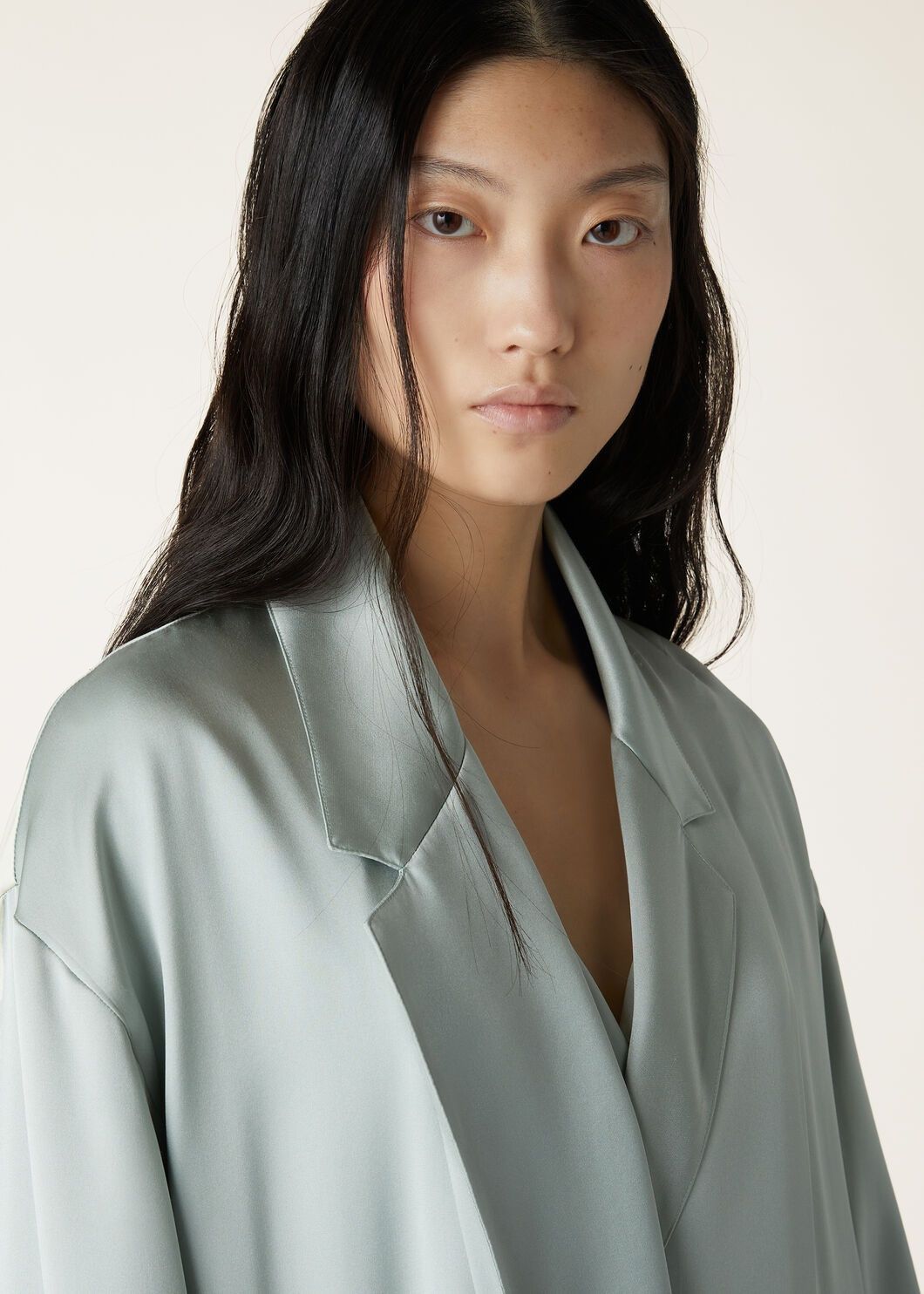Loro Piana o1w1db10825 FAO3383 Tiziana Coat in Light Blue Size S / US 4 / IT 40 - 3 Thumbnail