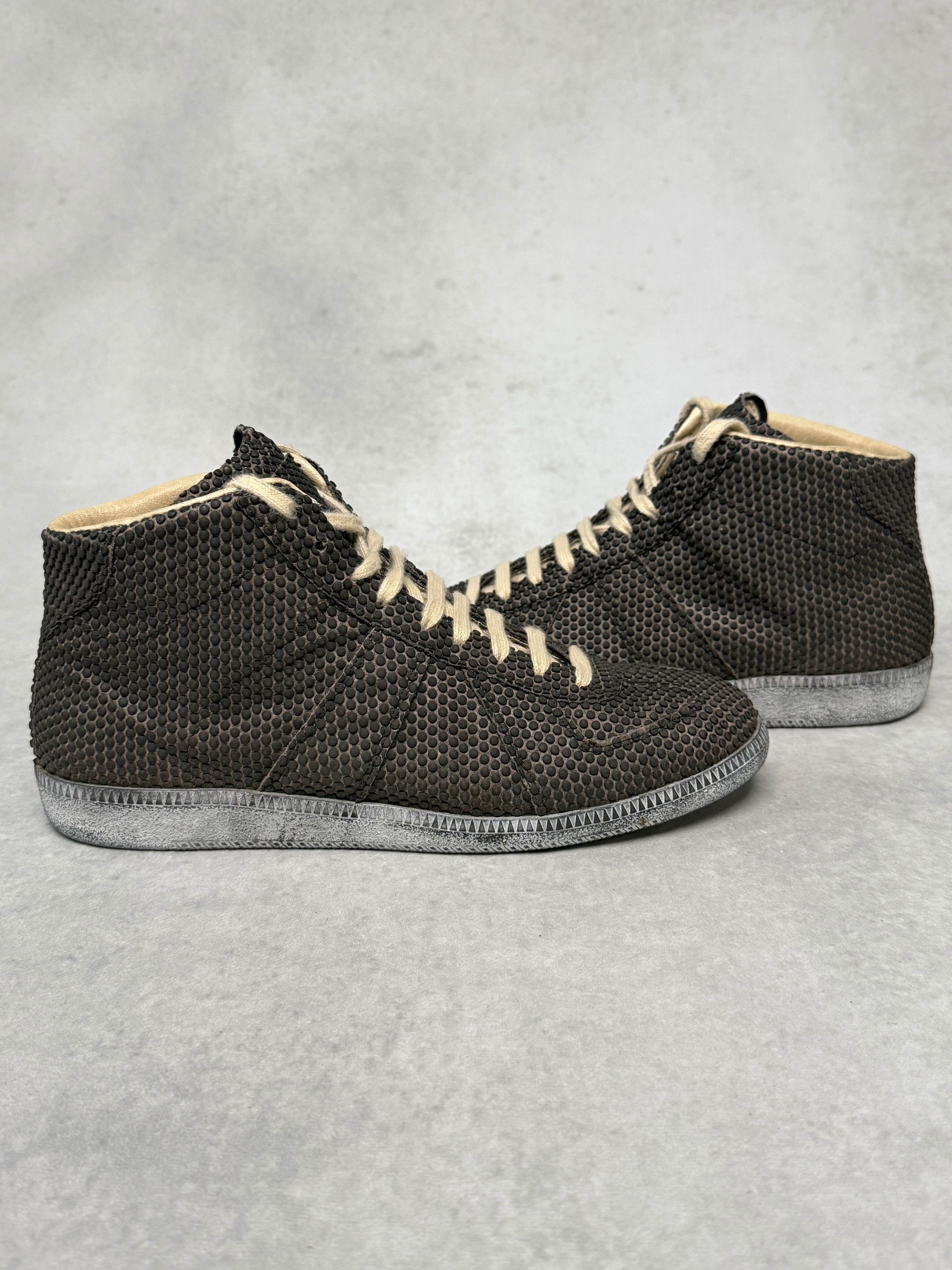 Maison Margiela Maison Margiela GATs Hightop Polka Dot Grey Size US 9.5 / EU 42-43 - 4 Thumbnail