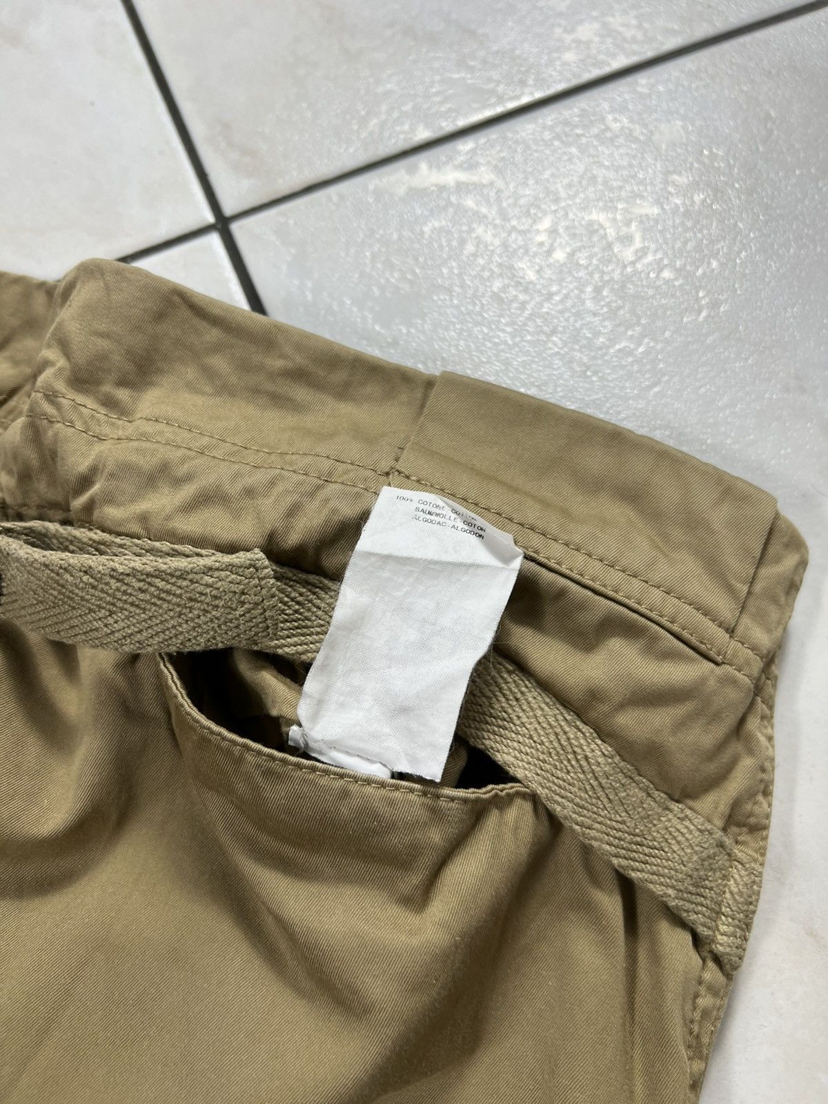 Emporio Armani Emporio armani big pockets cargo pants buckle back archive Size US 32 / EU 48 - 21 Thumbnail