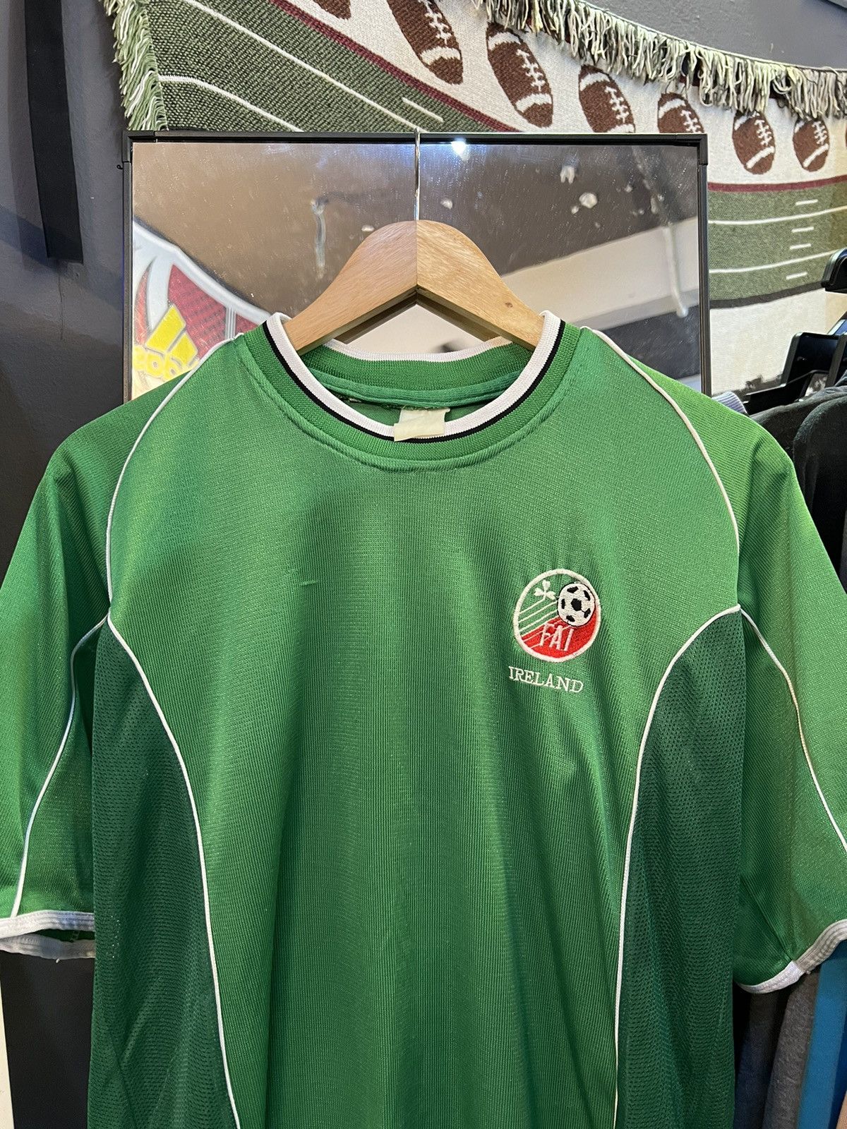 Vintage Vintage Ireland Football Jersey Size US L / EU 52-54 / 3 - 2 Thumbnail