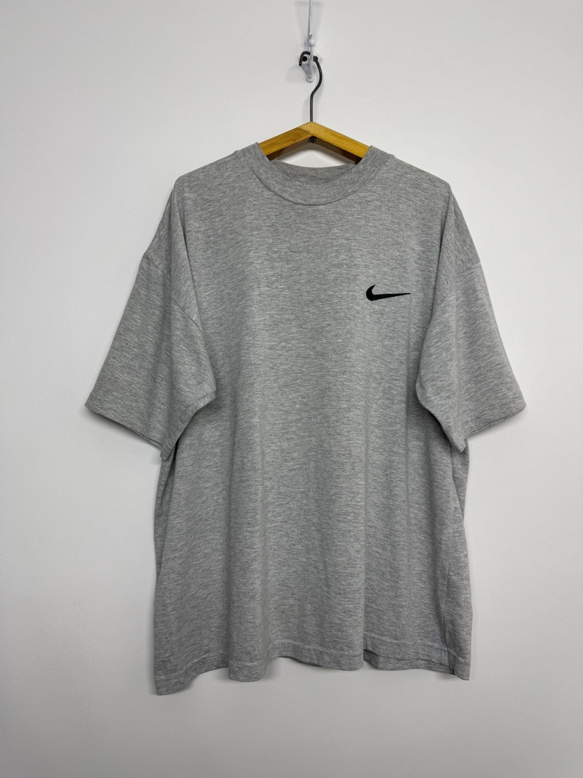 Nike Vintage Y2K Nike Small Swoosh Logo T Shirt 00’s Size US M / EU 48-50 / 2 - 4 Thumbnail