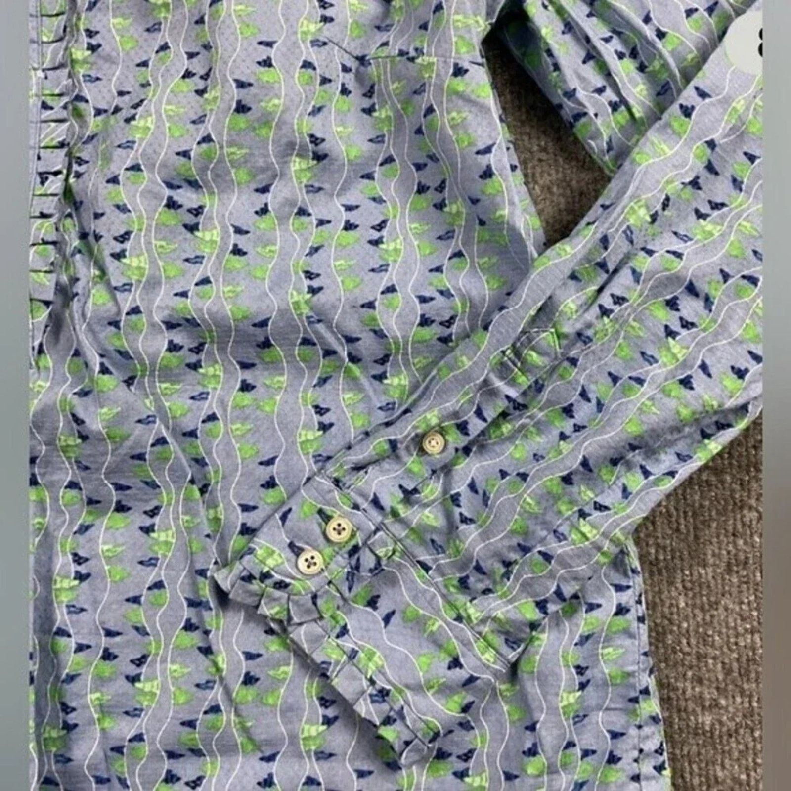 The Unbranded Brand Talbots partial button front blouse with ruffle detail Small Size S / US 4 / IT 40 - 4 Thumbnail