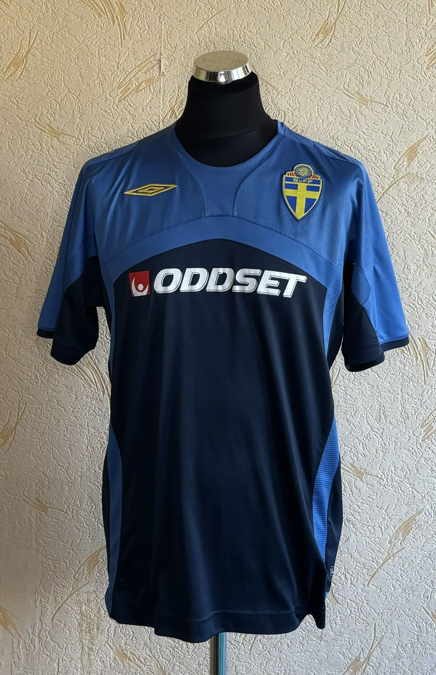Umbro Sweden 2008 Umbro Oddset Training Jersey size. L Size US L / EU 52-54 / 3 - 1 Thumbnail
