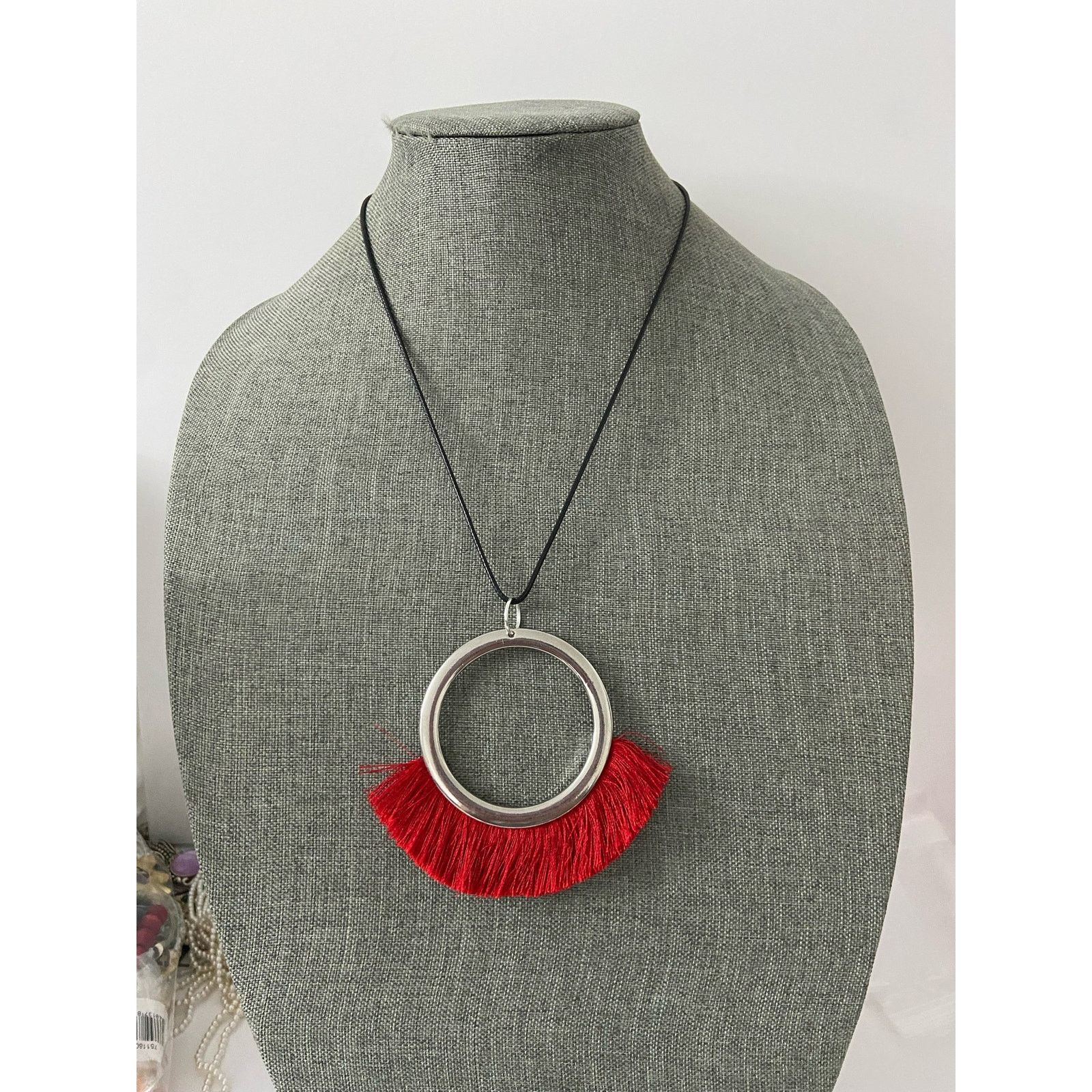 Other Silver tone round pendant necklace with red fringe Size ONE SIZE - 1 Thumbnail
