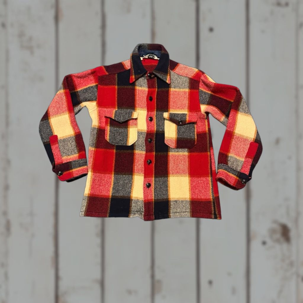 Vintage VINTAGE Woolrich 554 Mackinaw Jacket 1960 Heavy Wool Victory Plaid Mens Large Woolrich Woolen Mills Jacket Coat Plaid Red Winter Fall Long Size US L / EU 52-54 / 3 - 1 Thumbnail