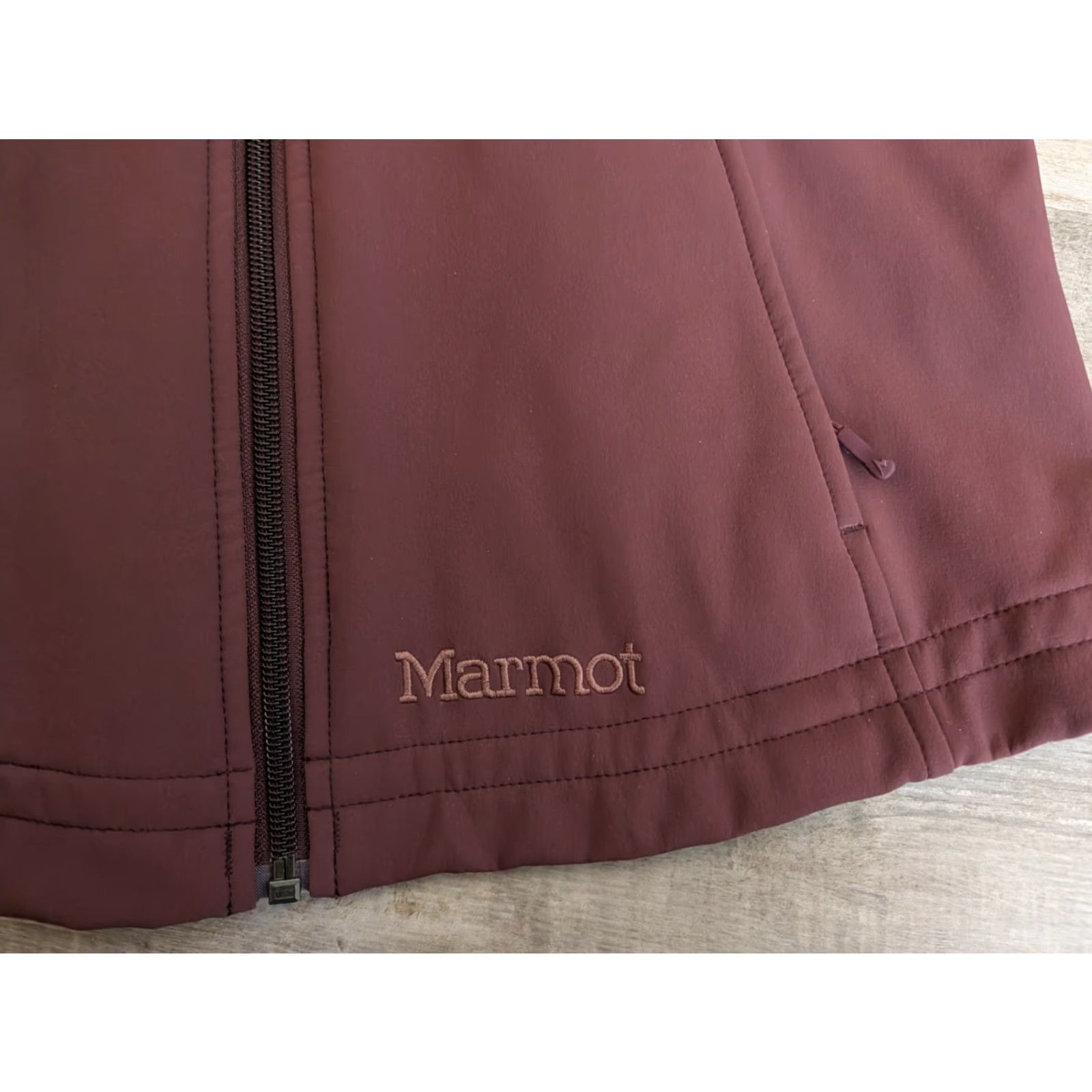 Marmot MARMOT Women's Small Maroon Zip Up Faux Fur Hooded Light Winter Jacket Coat Size S / US 4 / IT 40 - 4 Thumbnail