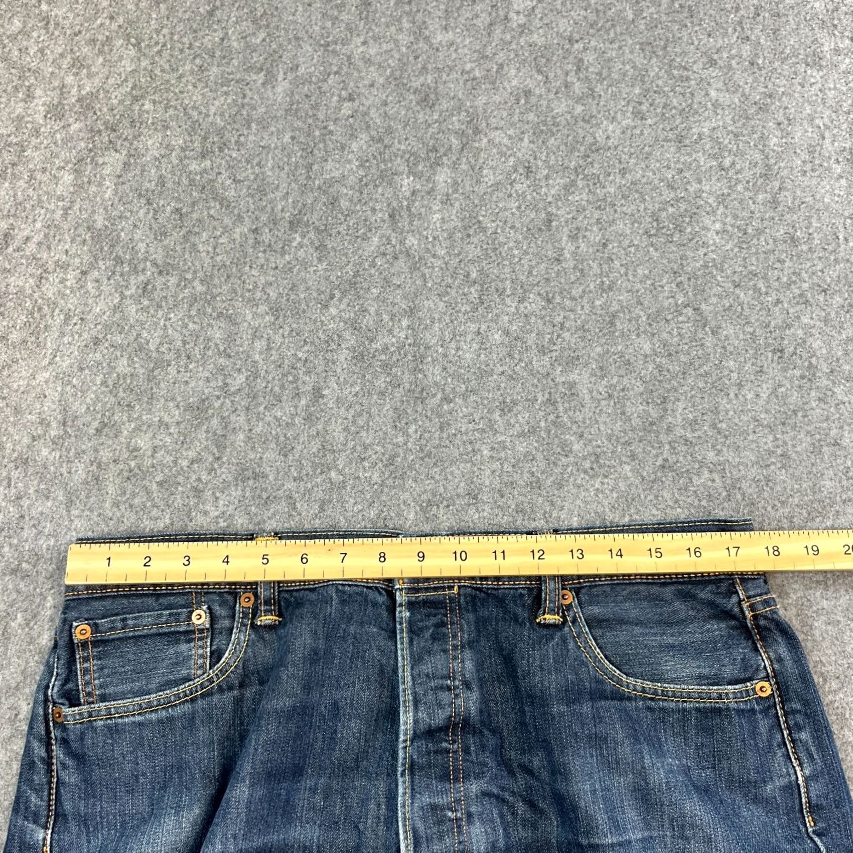 Levi's Levi's 501 Jeans Relaxed Straight 36 32 Denim Blue Button Fly Mens Regular Waist 36 Inseam 32 Vintage No Size US 36 / EU 52 - 6 Thumbnail