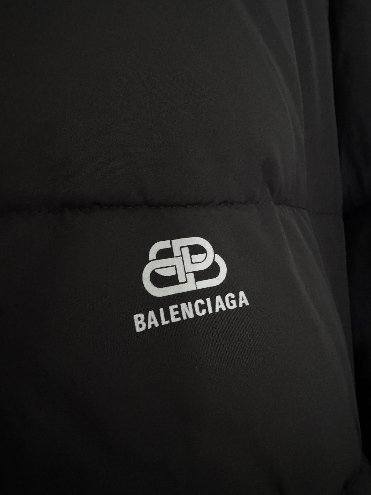 Balenciaga Balenciaga Logo Puffer Jacket Black Size 46 / US Medium Size US M / EU 48-50 / 2 - 3 Thumbnail