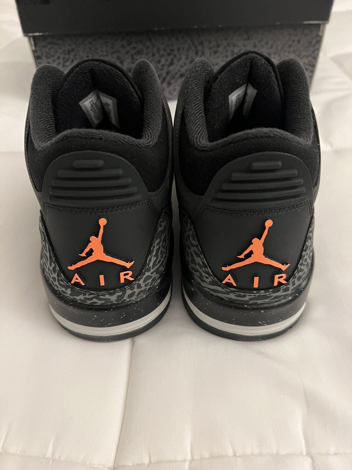 Jordan Brand × Nike Nike Air Jordan Retro 3 AJ3 Fear Pack Grey Orange CT8532-080 Size US 11 / EU 44 - 5 Thumbnail