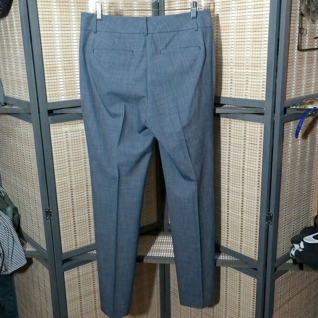 Ann Taylor Ann Taylor Factory Hidden zip closure, front pleat trousers. Size 30" / US 8 / IT 44 - 3 Thumbnail