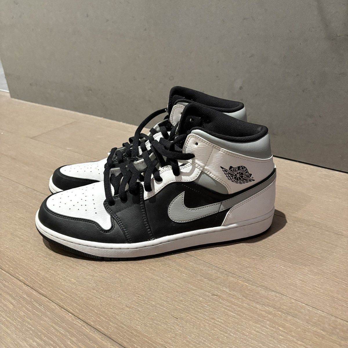 Nike Air Jordan 1 Mid in ‘White Shadow’ Size US 13 / EU 46 - 7 Thumbnail