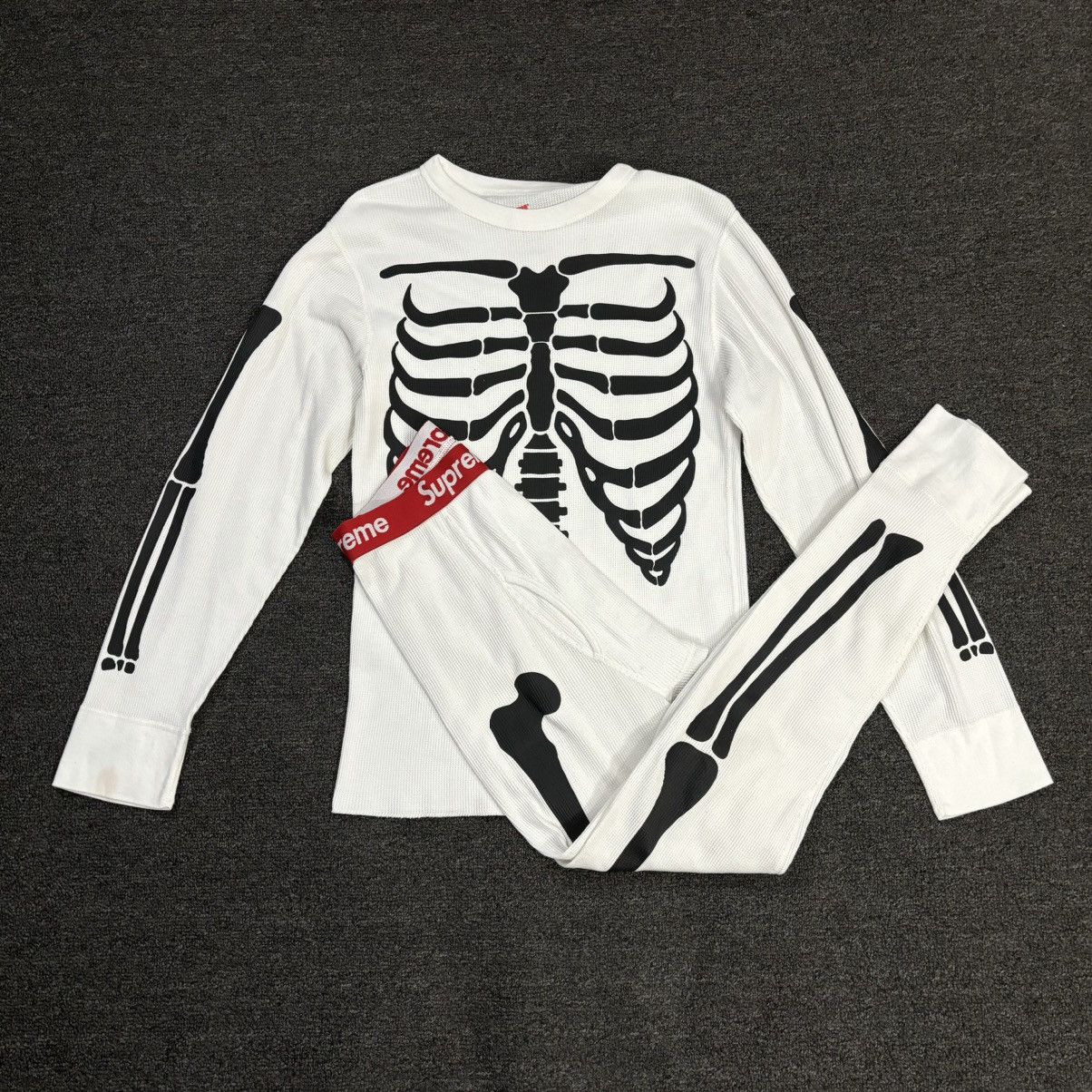 Supreme Hanes Bones Thermal Crew Supreme Thermal Pants Supreme