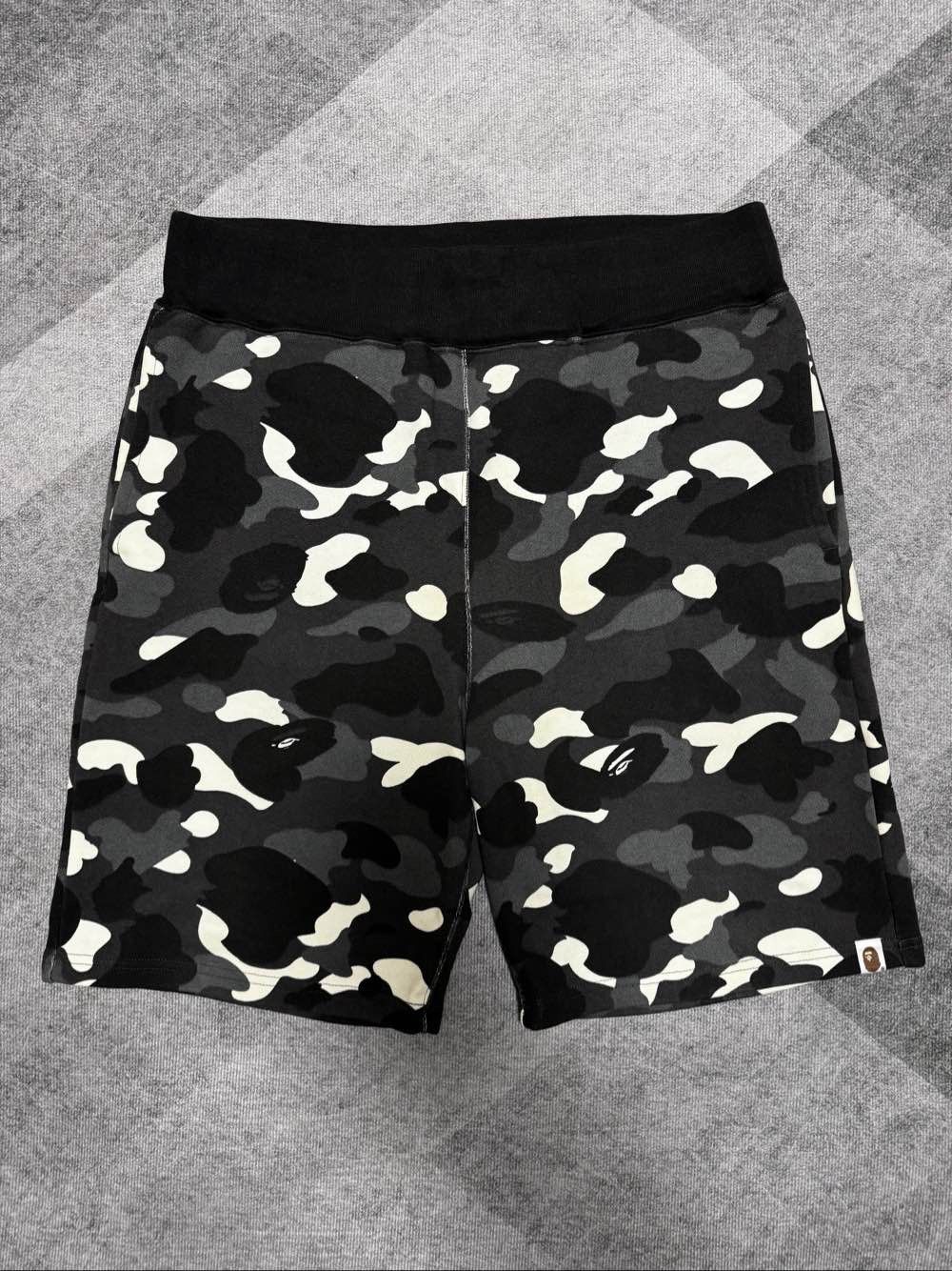Bape A BATHING APE Glow Camo Shorts XL Size US 36 / EU 52 - 1 Thumbnail