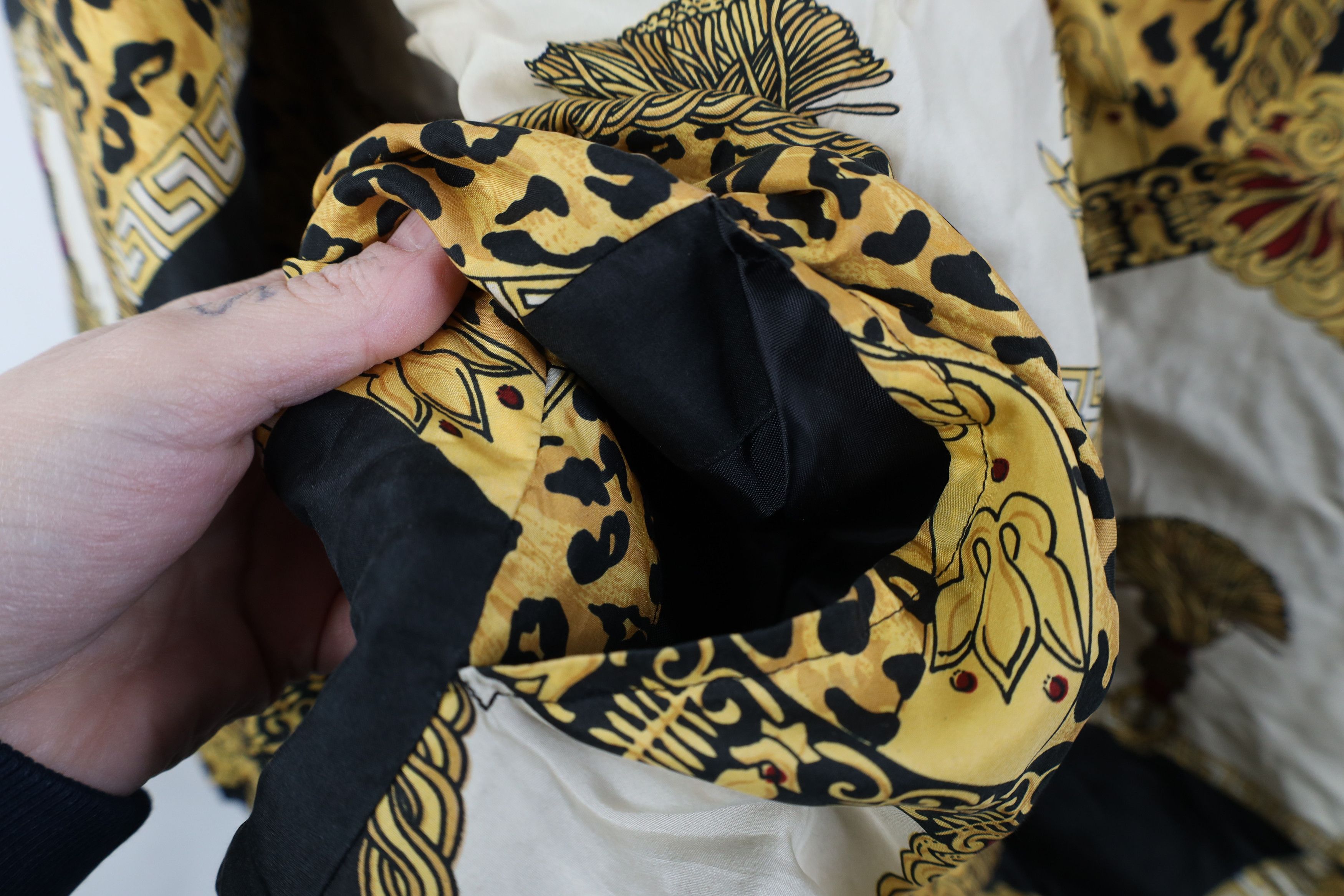 Vintage Vintage 90s Streetwear Leopard Tassel Puffer Jacket Coat Size XL / US 12-14 / IT 48-50 - 6 Thumbnail
