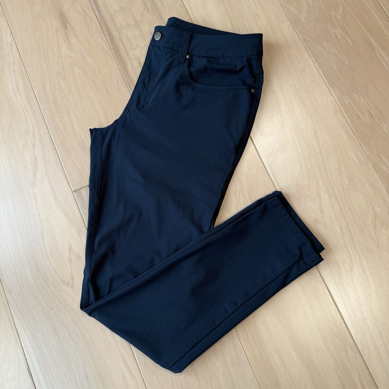 Lululemon Lululemon ABC Pants 32 Navy Athleisure Workwear Sportswear Size US 32 / EU 48 - 9 Thumbnail