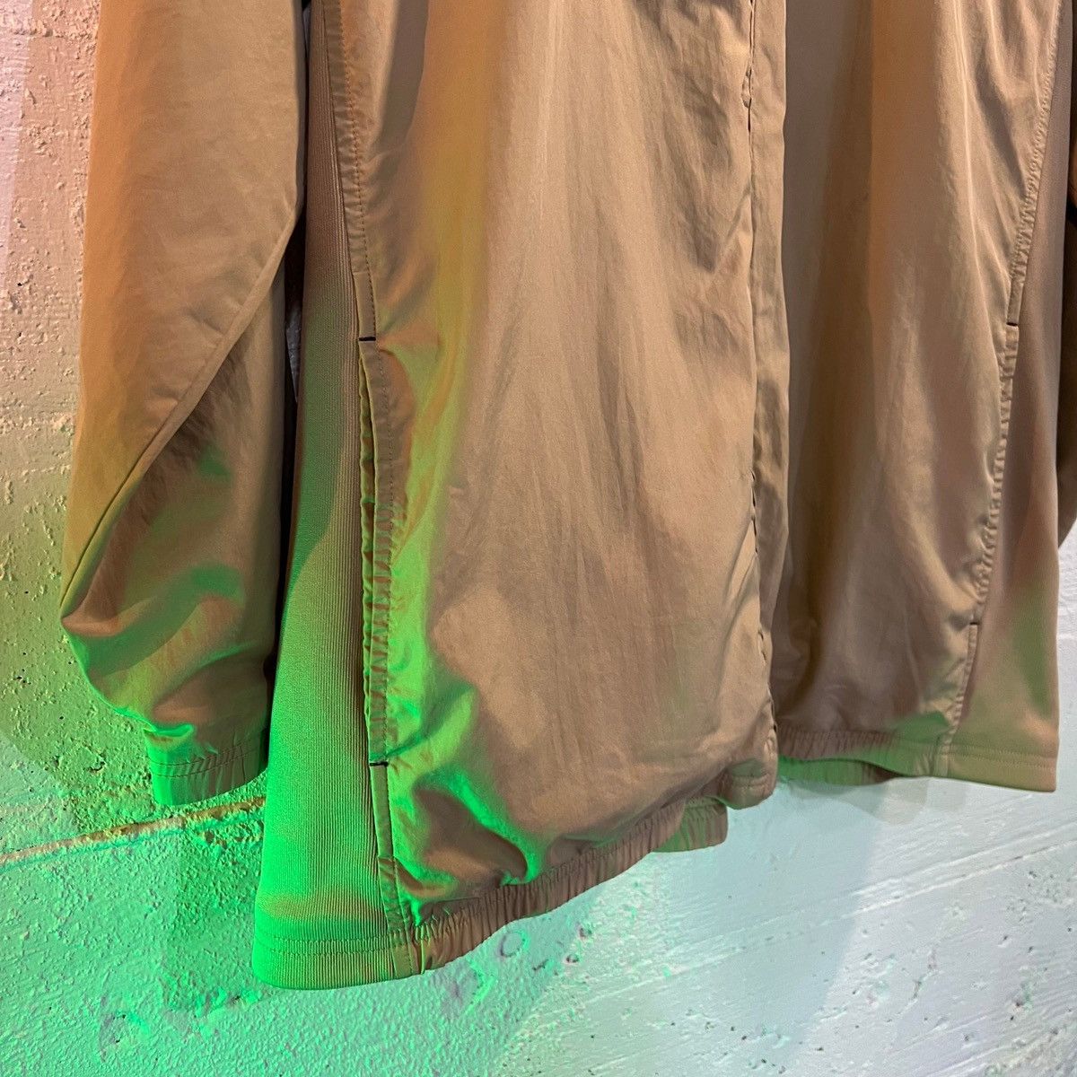 Jordan Brand Vintage Jordan Brand 20th Anniversary 1985-2005 Windbreaker Size US XXL / EU 58 / 5 - 4 Thumbnail