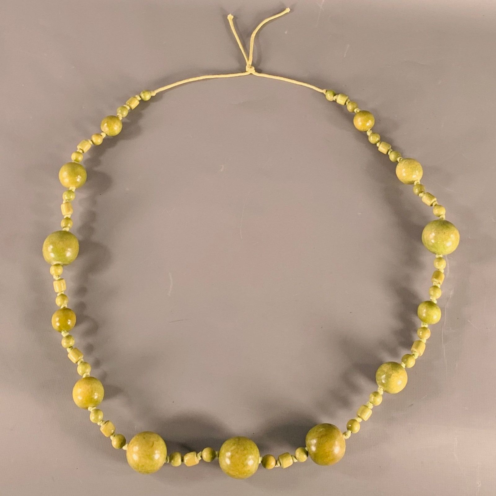 Vintage VINTAGE Green Wood Beaded Necklace Size ONE SIZE - 1 Preview