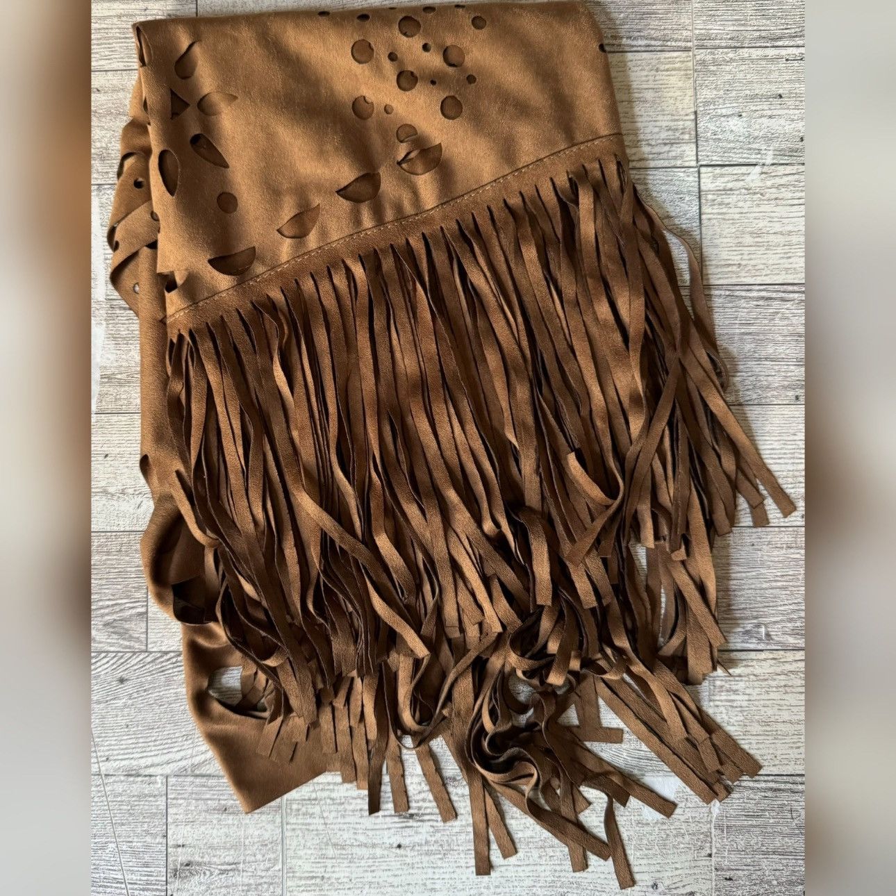 Vintage Retro Contempo, Starburst Faux Suede, Oversized Fringe Shawl Size ONE SIZE - 3 Thumbnail