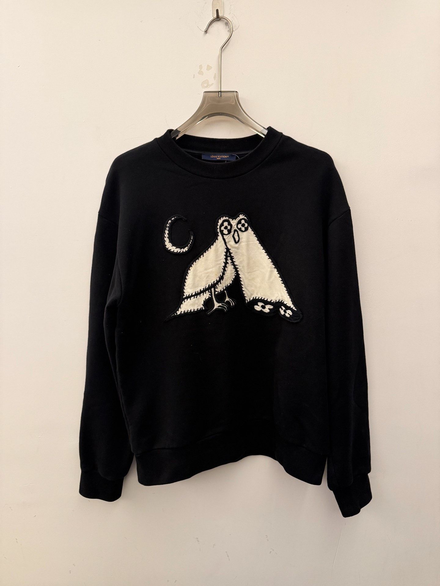 Louis Vuitton Louis Vuitton Owl Patch Sweatshirt Size L Size US L / EU 52-54 / 3 - 1 Thumbnail