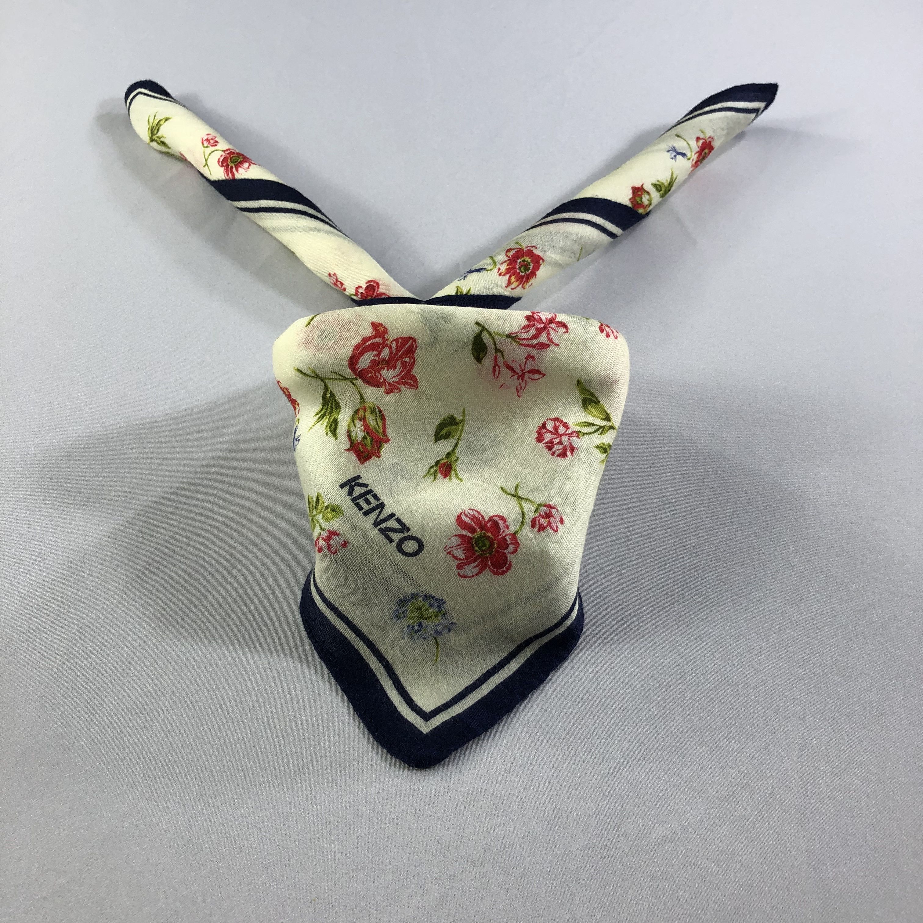 Kenzo Kenzo Handkerchief Neckerchief Bandana H1869 Size ONE SIZE - 1 Thumbnail