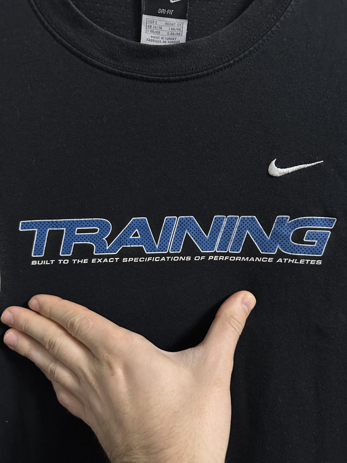 Nike Rare Vintage Tee Nike Training Small Swoosh Drill Y2K Size US S / EU 44-46 / 1 - 2 Thumbnail