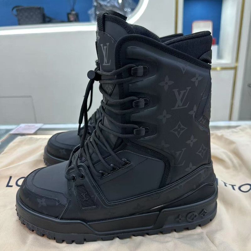 Louis Vuitton Louis Vuitton Trainer Snow Black Winter Boots 0079 Size US 8 / EU 41 - 1 Thumbnail