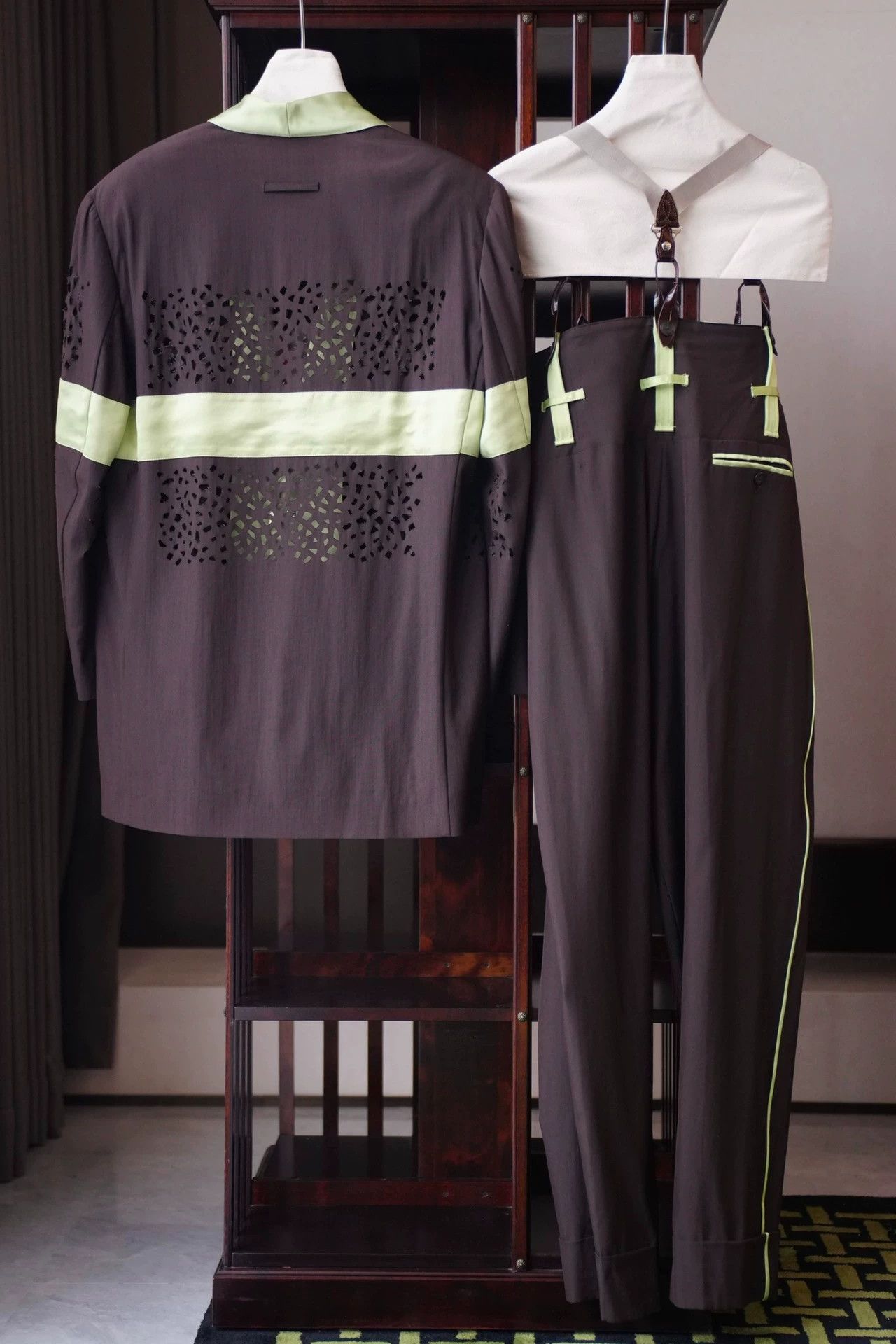 Jean Paul Gaultier JPG 1996 Runway Oversized Wool Blend Suspender Suit Italy Size M / US 6-8 / IT 42-44 - 9 Thumbnail