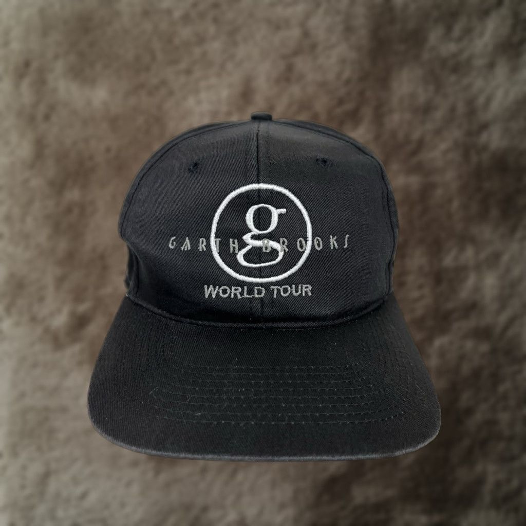 Brooks VINTAGE Garth Brooks World Tour Concert Hat Black Snap Back Country Music Mens Adjustable Cap Size ONE SIZE - 1 Thumbnail