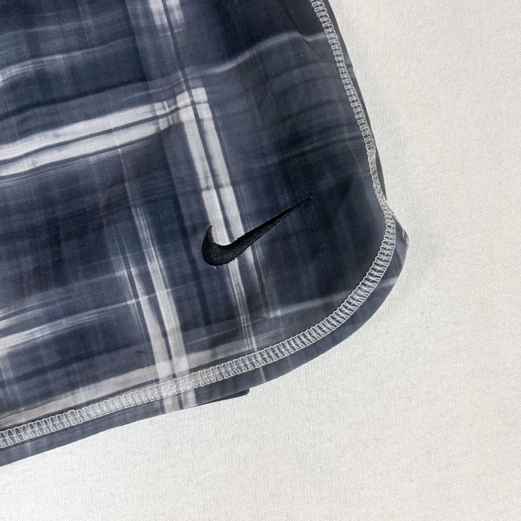 Nike Nike Dri-Fit Lined Shorts Womens Large Green Plaid Active Gym Run Just Do It Size 36" / US 14 / IT 50 - 2 Thumbnail