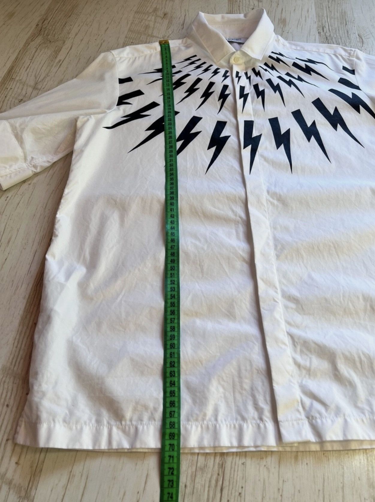 Neil Barrett Neil Barrett Lightning Logo Oversized Shirt – Size S Size US S / EU 44-46 / 1 - 19 Thumbnail