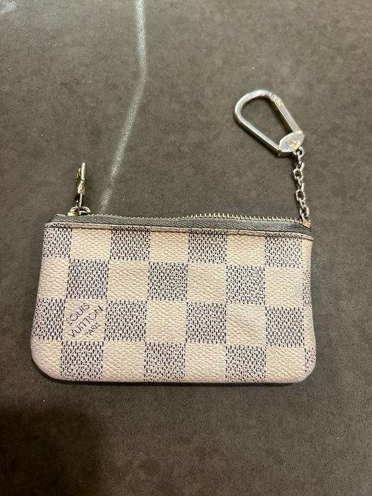 Louis Vuitton Louis Vuitton keychain wallet pouch