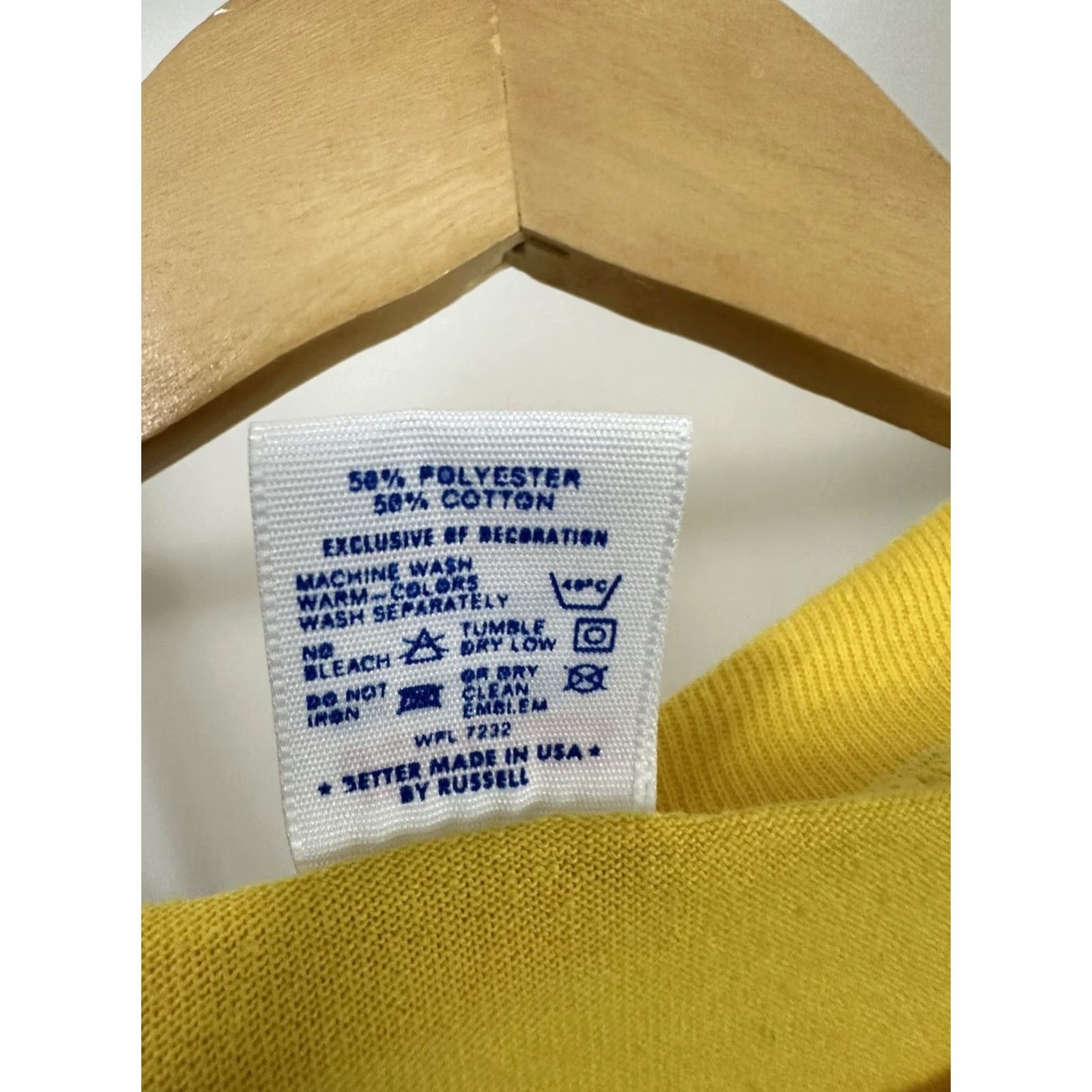 Jerzees VTG 80s Mosquitos Suck Big Graphic Bug Entomology Single Stitch T-Shirt Size L Mens Yellow Size US L / EU 52-54 / 3 - 7 Thumbnail