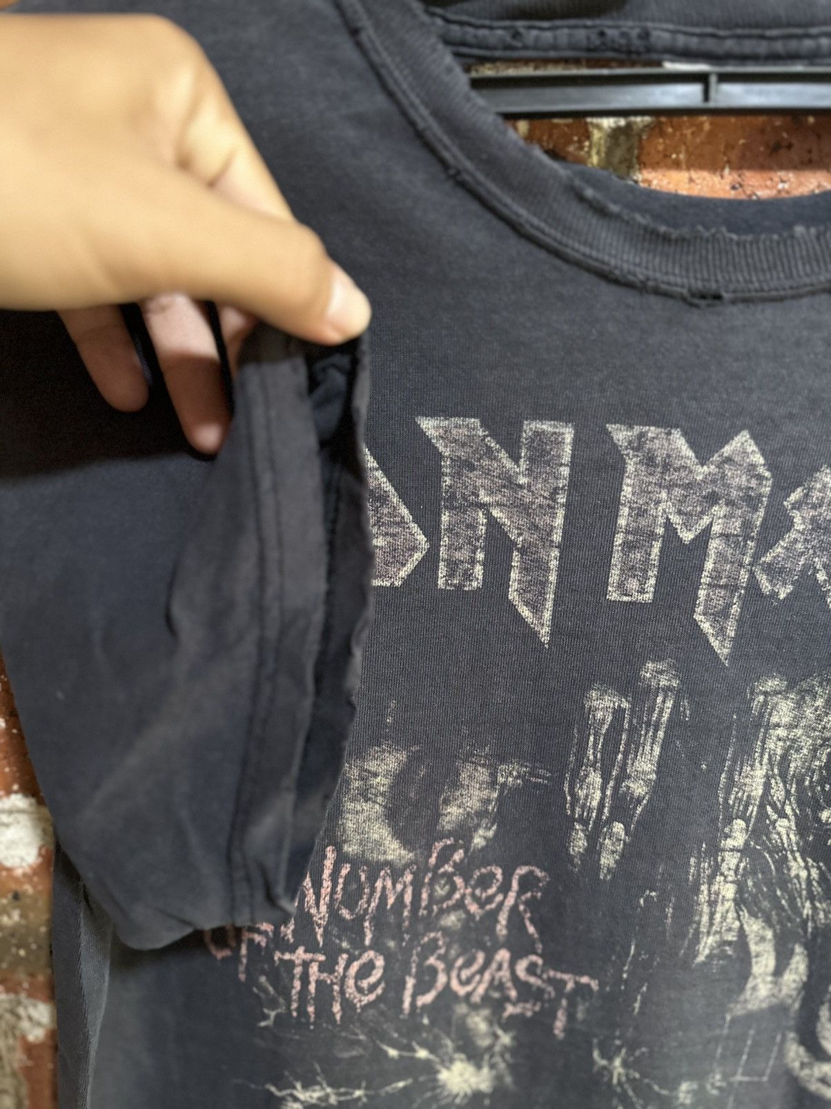 Band Tees Thrashed Vintage Iron Maiden Distress Tee Size US M / EU 48-50 / 2 - 6 Thumbnail