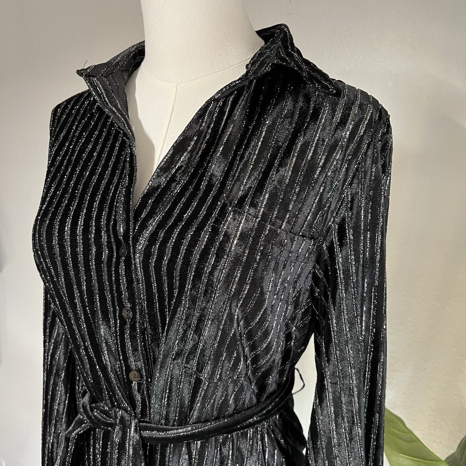 House of Harlow NWT House Of Harlow XS Long Sleeve Metallic Shirt Dress Size XS / US 0-2 / IT 36-38 - 2 Thumbnail