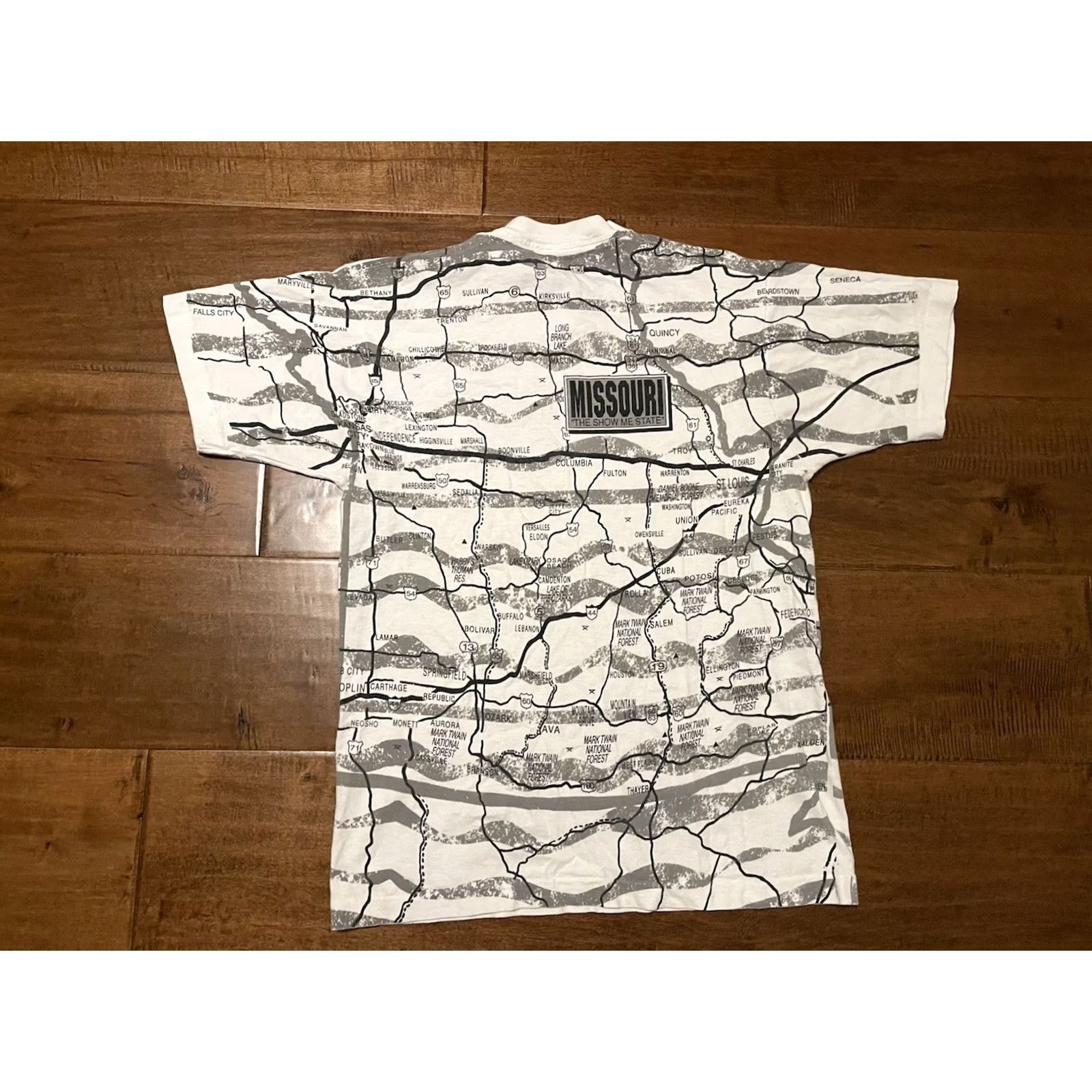 Fruit Of The Loom VINTAGE Fruit of the Loom Missouri Road Map Highways All Over Print Single Stitch T-Shirt Adult L Mens Size US L / EU 52-54 / 3 - 4 Thumbnail