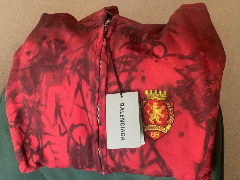 XL TRUE RELIGION SWEATPANTS RED