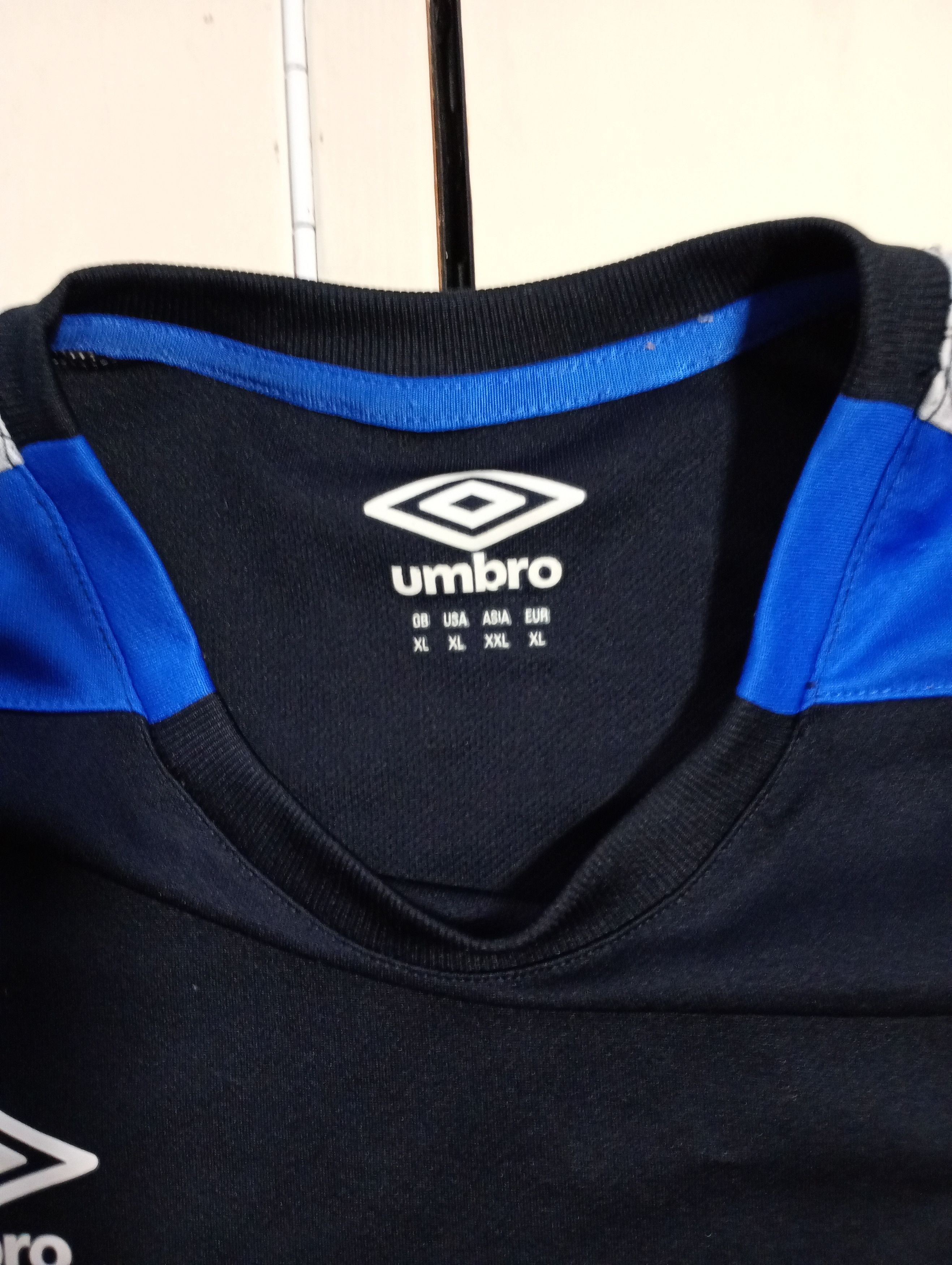 Umbro Umbro Everton Training Jersey 2017-2018 Size US XL / EU 56 / 4 - 9 Thumbnail